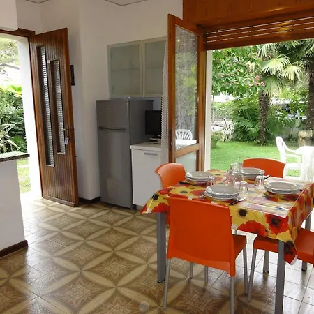 别墅 Terraced With Outdoor Fireplace *