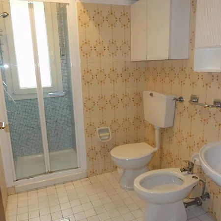 Terraced With Outdoor Fireplace * 比比翁