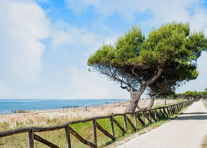 Вілла Terraced With Outdoor Fireplace